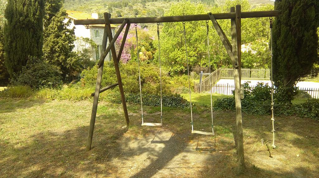 Mas Montluzia Bed & Breakfast Cascastel-des-Corbières Dış mekan fotoğraf