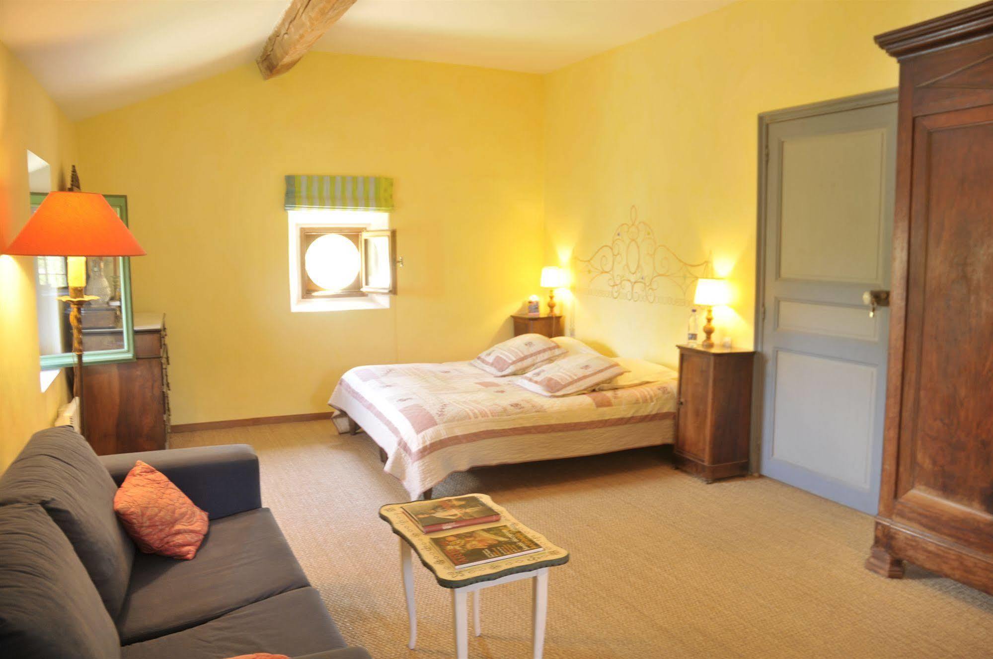 Mas Montluzia Bed & Breakfast Cascastel-des-Corbières Dış mekan fotoğraf