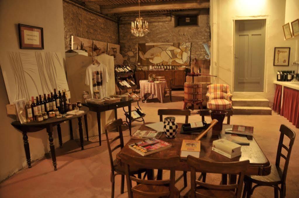 Mas Montluzia Bed & Breakfast Cascastel-des-Corbières Dış mekan fotoğraf